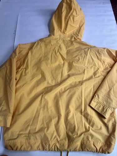 Walt Disney World Windbreaker Rain Jacket Coat Yellow Size M Medium Mickey - Picture 2 of 9