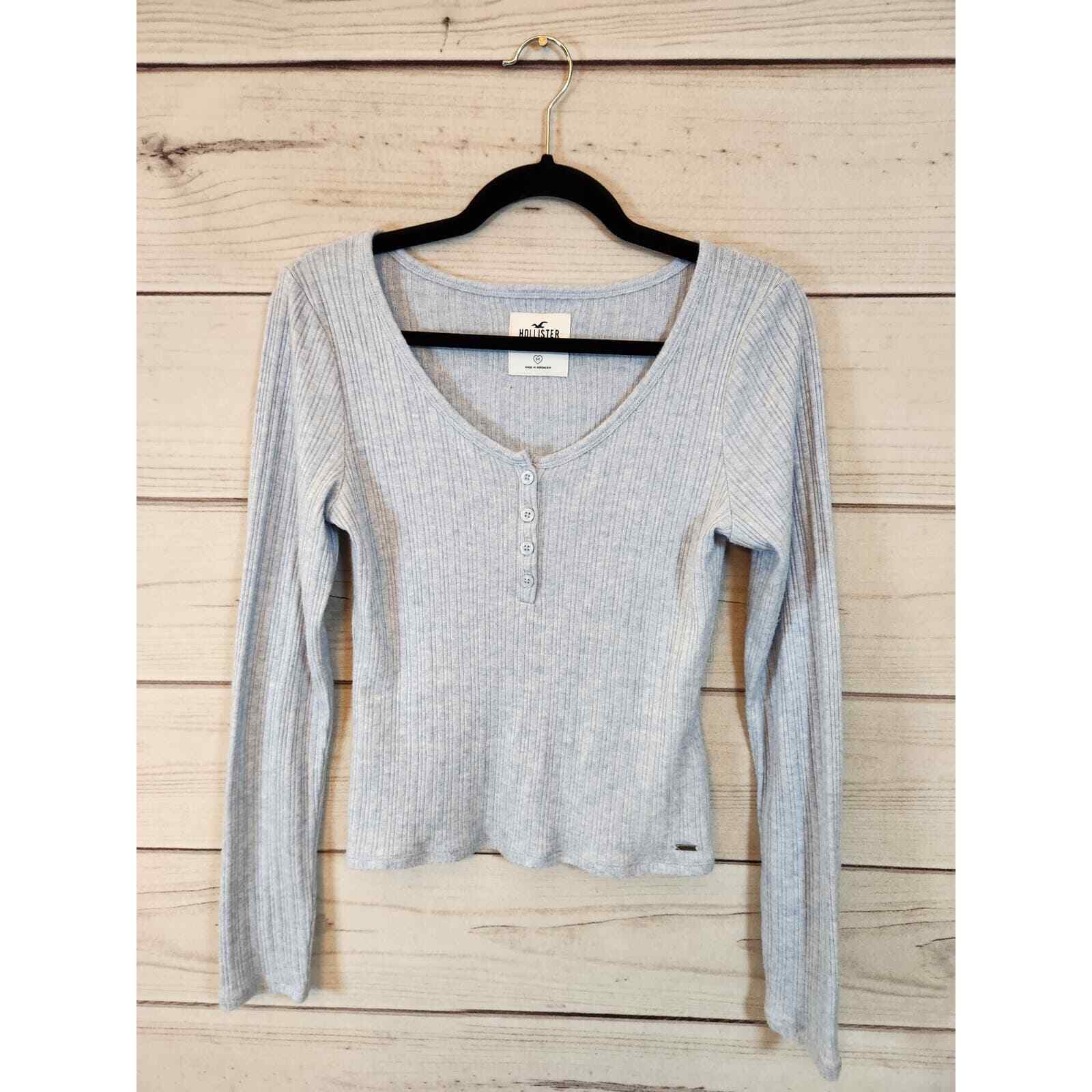 Hollister Women's Light Blue Scoop Neck Cozy Henley Long Sleeve Tee Shirt Size M