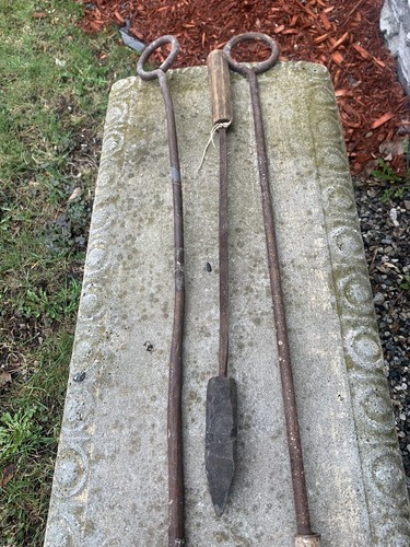 Antique Primitive Hand Forged + Hammered Iron Blacksmith Tools - Picture 5 of 12