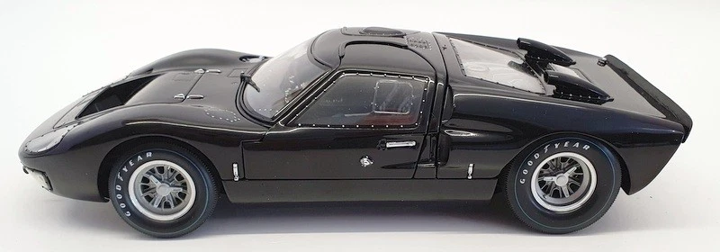 Exoto 1/18 Scale Diecast 8040 - Ford GT 40 MKII - Black - Image 3 of 4