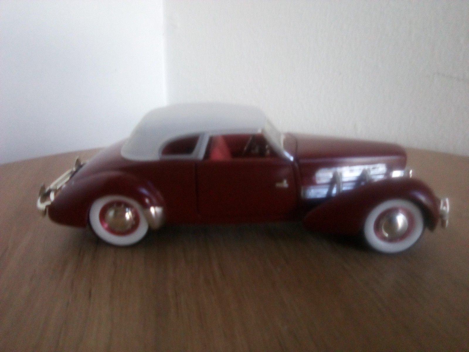 Picture 2 of 6