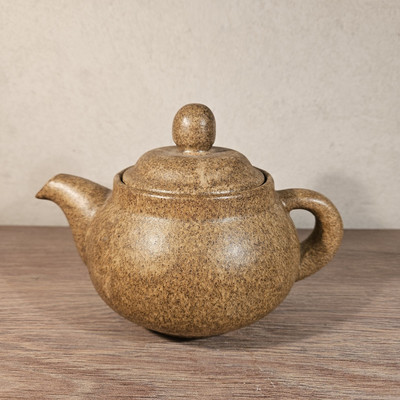 SCHÖNE VINTAGE SANDSTEIN TEEKANNE / SEHR GUTER ZUSTAND / TISCHKUNST 