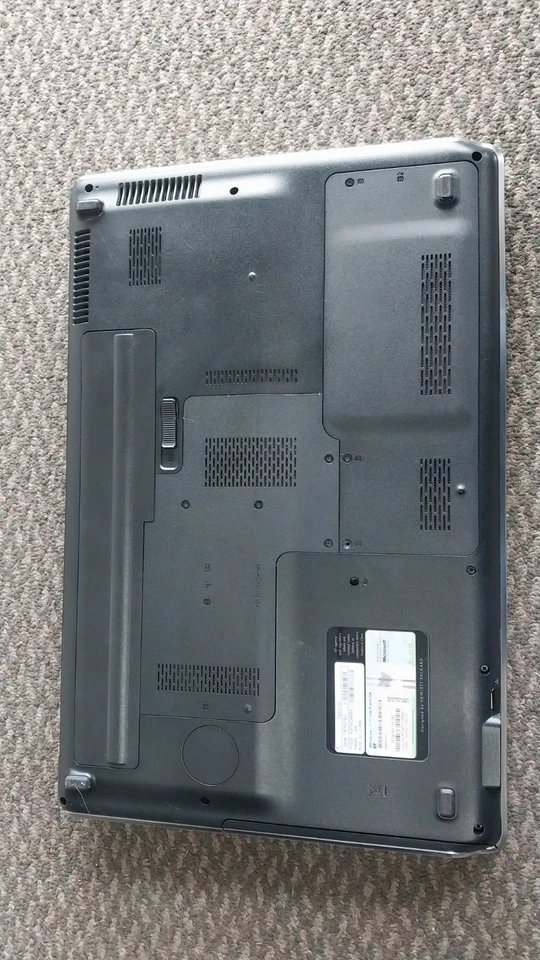 HP Pavilion dv7 17" Turion II Dual-Core M620 4GB 120GB SSD Win 10 PROBLEMA BATERÍA Foto 4 de 4