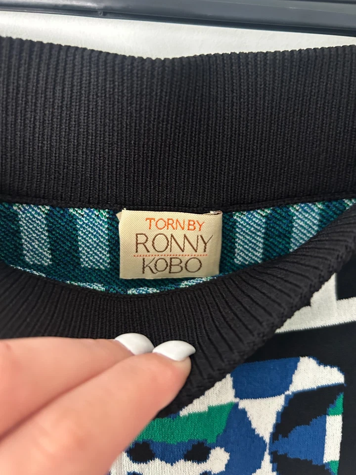 ¡COMO SE VE EN BEYONCÉ! Falda tejida para mujer Torn by Ronny Kobo MEDIANA Foto 4 de 4