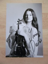 Maria Duenas Violine signed 8x12 inch photo autograph