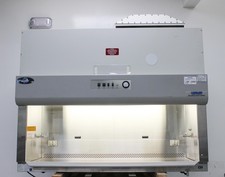 NuAire NU-425-600 Class II Type A2 Biosafety Cabinet 6-Ft Work Area (3320589788)