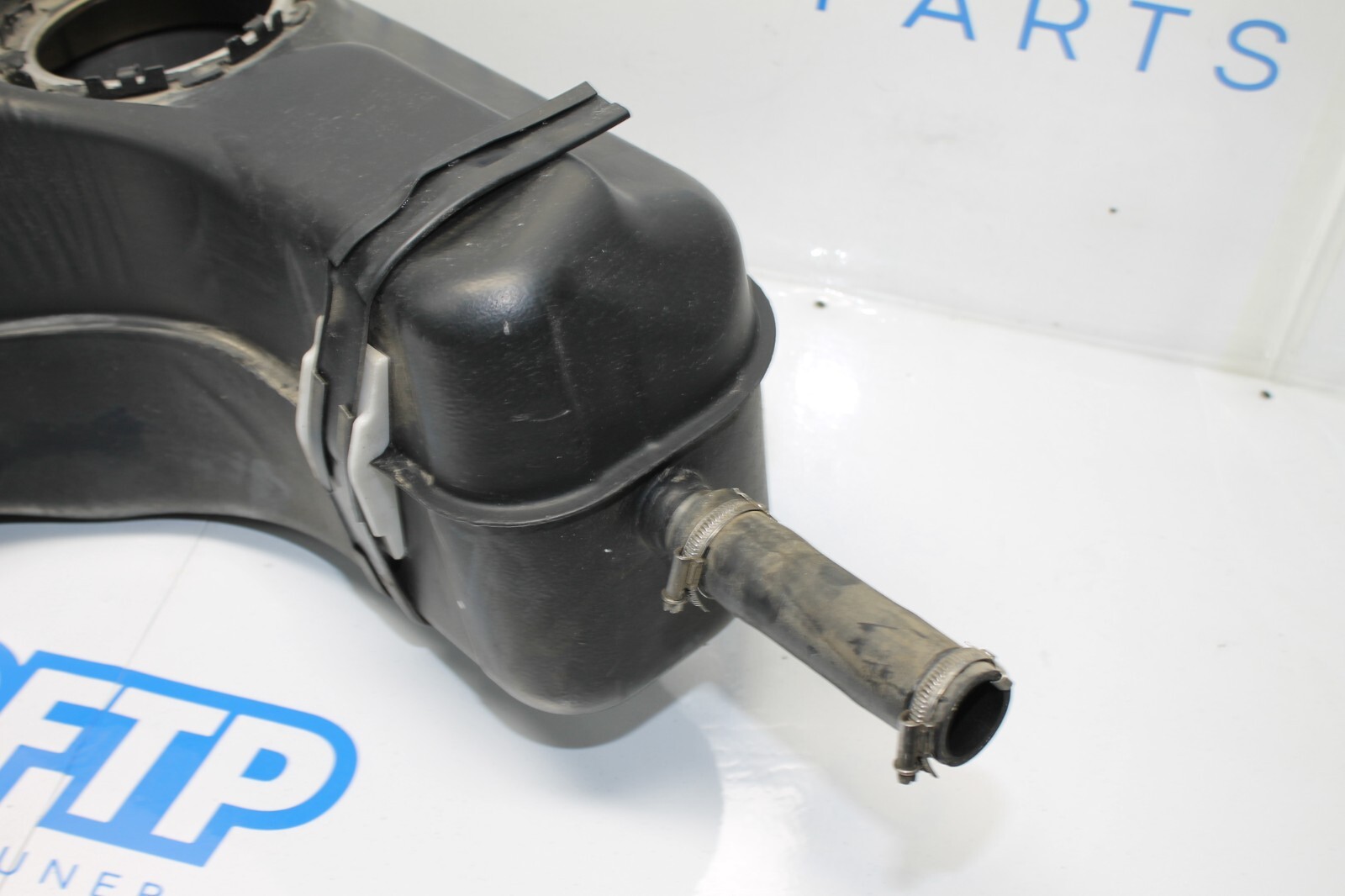 15-20 LAMBORGHINI HURACAN LH LEFT DRIVER GAS TANK FUEL CELL 4T8201021E HB52