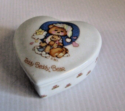Teddy Beddy Bear Heart Shaped Porcelain Trinket Box Enesco 1982