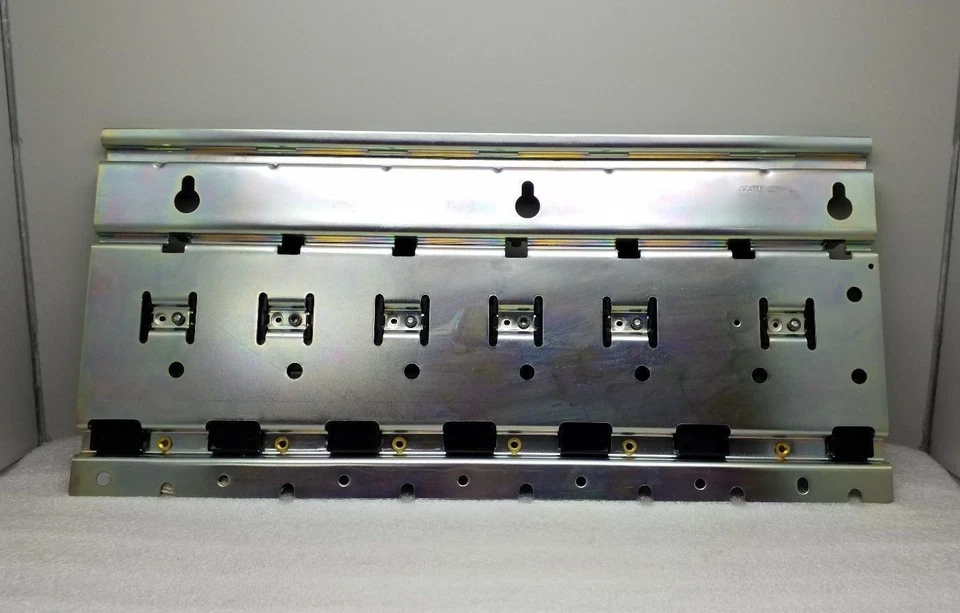 Riel de alimentación Allen Bradley 2094-PRS6 Kinetix 6000, delgado, 6 ejes. Probado Bueno Foto 3 de 4