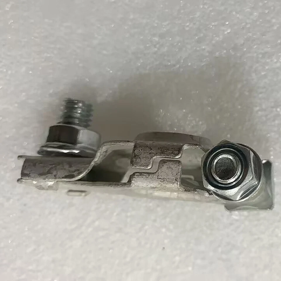 Terminal de batería positivo para Subaru Forester Impreza Legacy Outback 81608AG020 Foto 2 de 4