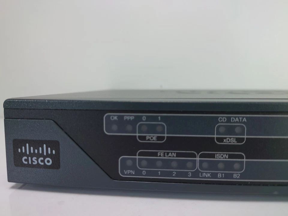 Cisco C886VAJ-K9 Integrated Services Router VDSL2 ADSL2 4 RJ-45 10/100 Managed - Bild 3 von 4
