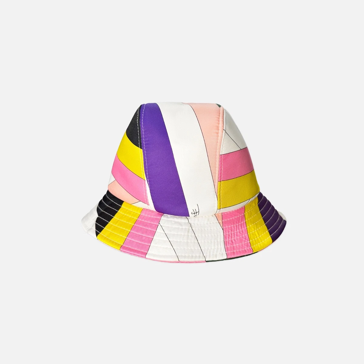 新品未着用 Emilio Pucci バケットハット シルク100% 新品未着用 Emilio Pucci バケットハット シルク100% - メルカリ