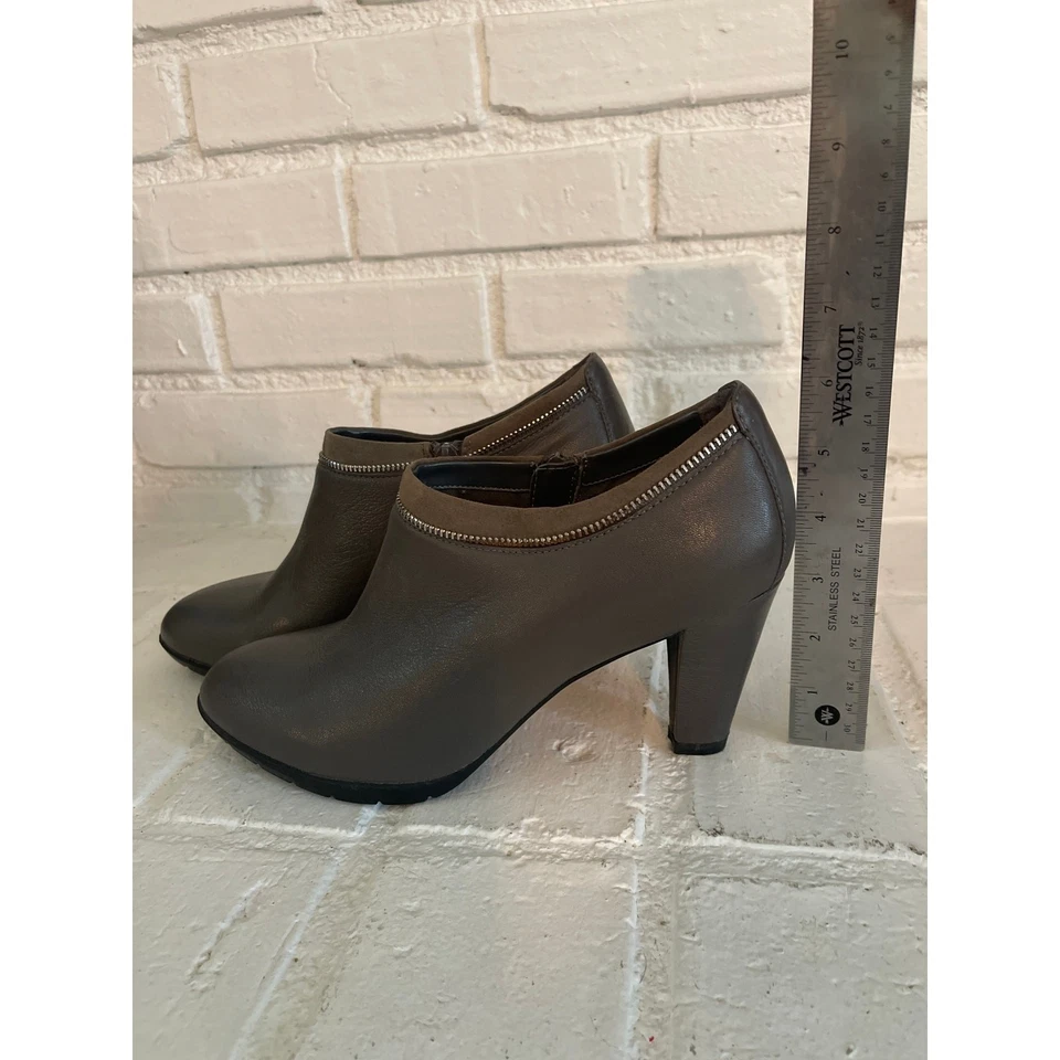Zapato Anne Klein Y2K Mujer Dalayne Cuero Gris Botines Talla 10 Foto 4 de 4
