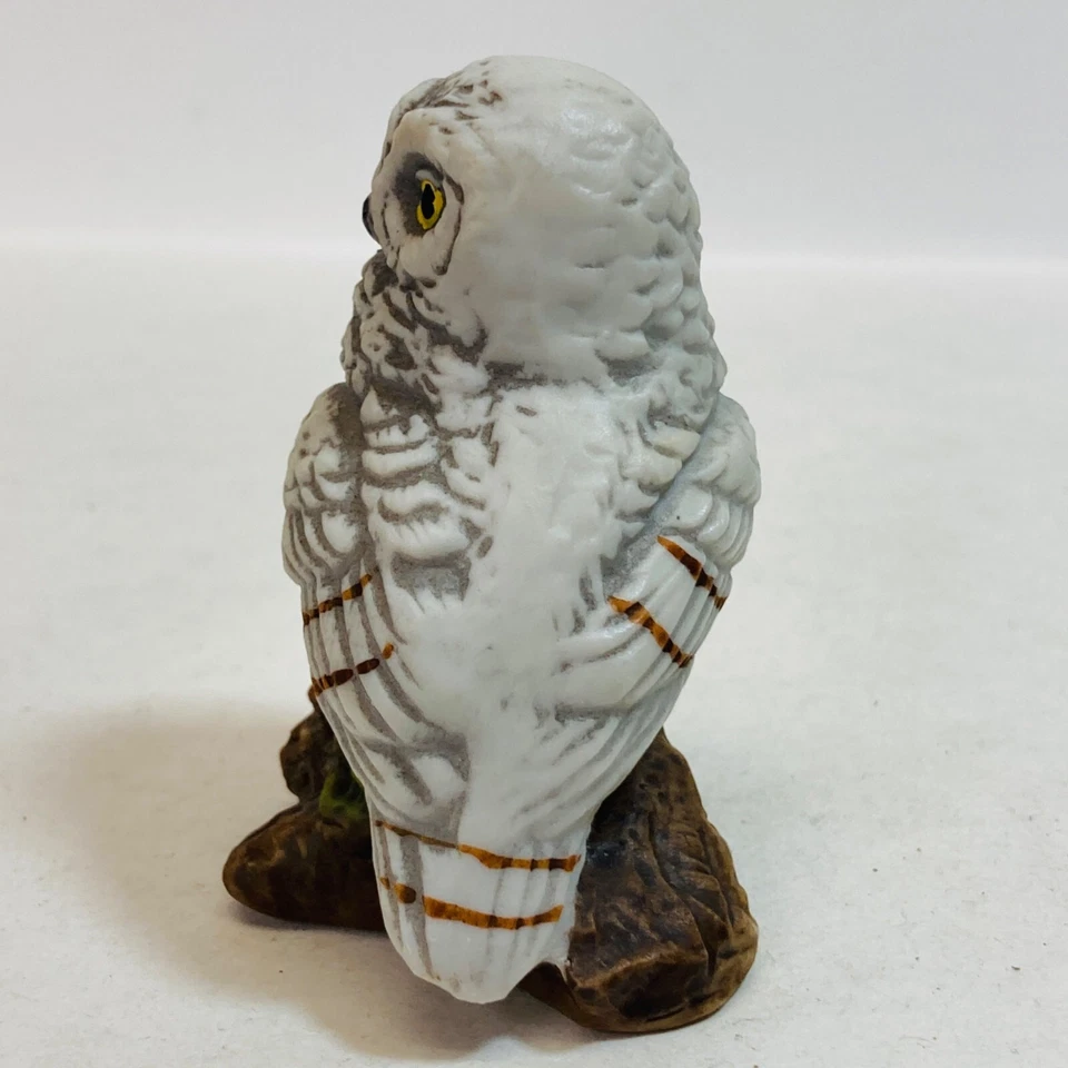 Vintage Owl Ceramic Snowy White Small Unbranded ? as is - Image 4 of 4