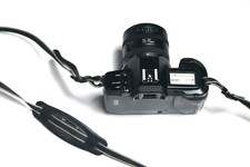 reflex argentique automatique , zoom AF . Canon eos 650 3,5 / 35-70 . testé OK