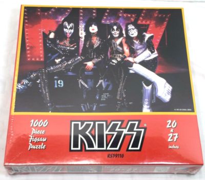 Kiss, 1000 Piece, Jigsaw Puzzle, Group, 20 X 27, KS39110, Sunsout