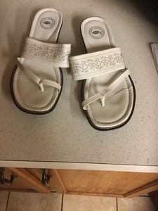 nurture sandals