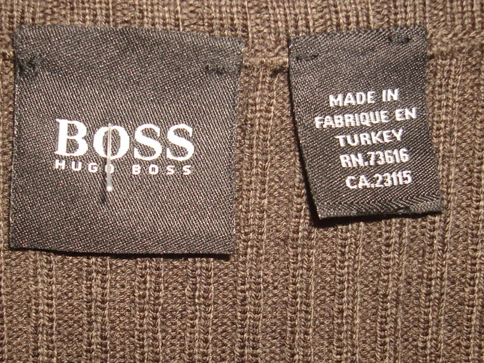 HUGO BOSS DK BROWN/BLACK TRIM 100% WOOL 1/2 ZIP TIGHT KNIT L/S SWEATER SZ. L - Image 3 of 4