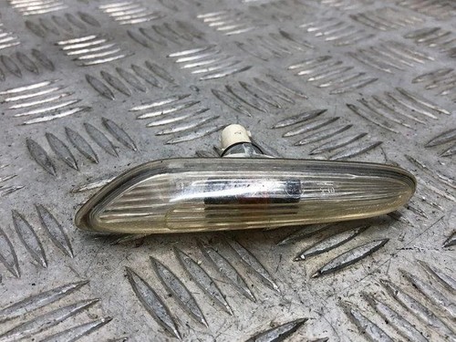 BMW 5 Touring E61 Kotflügelblinker vorne links 8382104 3.00 Diesel 22992173