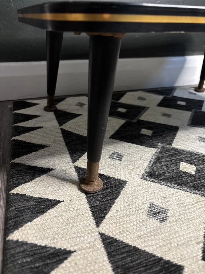 Vintage 1960s Mid Century Grey Specked Side Table Plant Stand Gold Trim Formica - Image 3 of 4