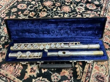 VINTAGE SILVER GEMEINHARDT ELKHART, INDIANA M-1 FLUTE WITH CASE