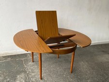 1960’s Mid-Century Modern extending dining table by Schrieber Furniture