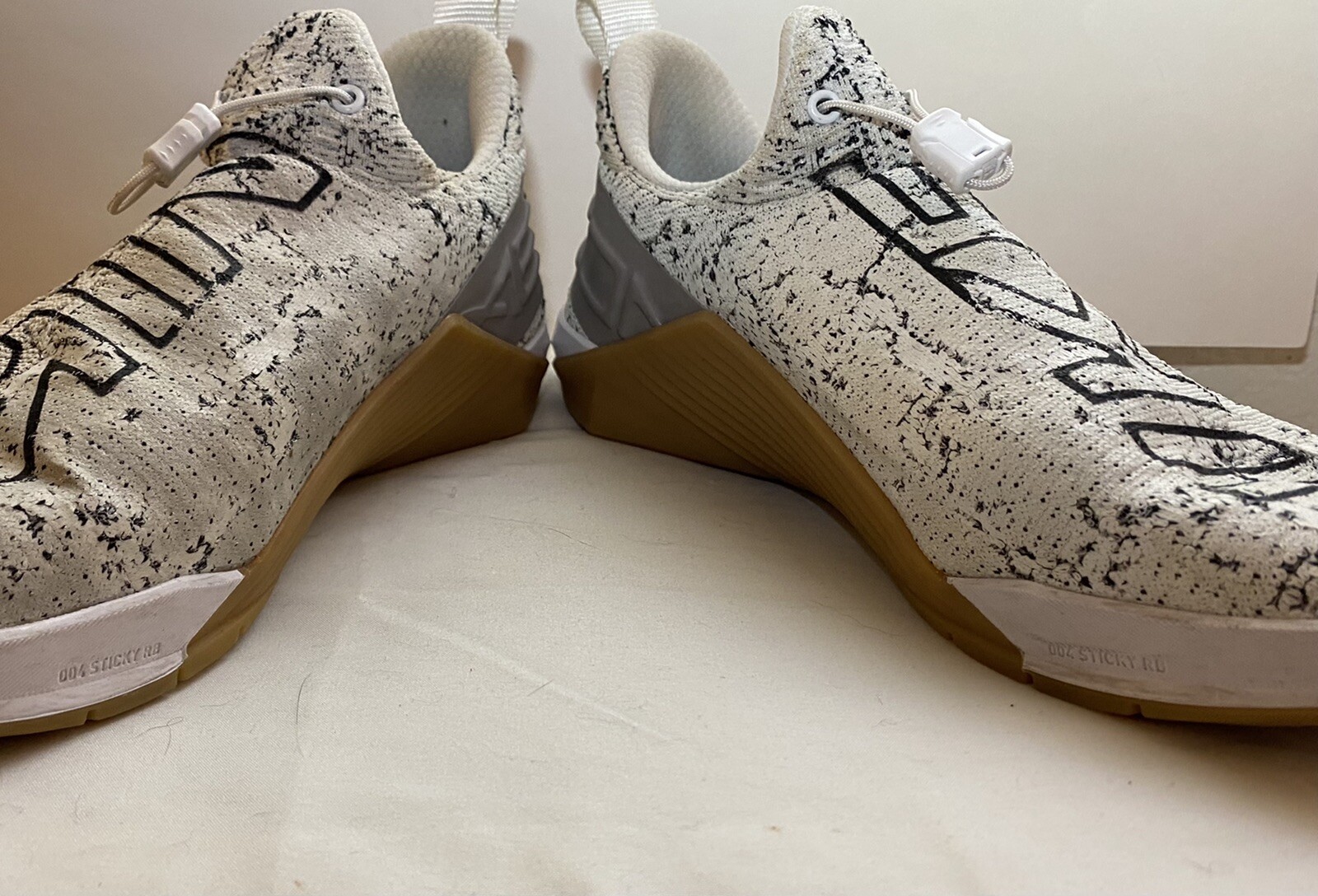 nike react metcon white atmosphere grey