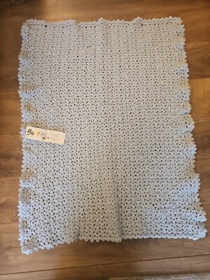 Handgestrickte Babydecke mit Woolscraft Wolle