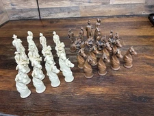 Berkeley Chess cowboys Chess Set 32 pieces Range Wars western Chess Set