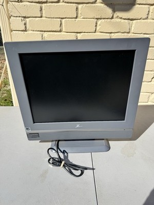 Zenith z20LCD1 20  Retro Gaming Monitor  Working No Remote TV 