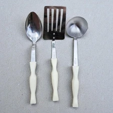 Cutco Ladle, Spatula, Spoon Set Pearl White Cooking Utensils Kitchen Tools 17 JH