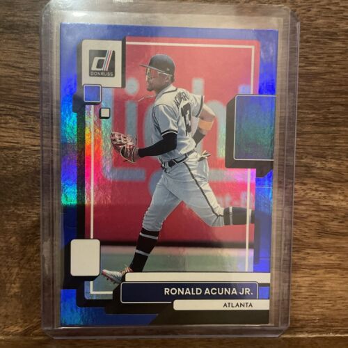 2022 Donruss blaue Folie SP Bildvariation Ronald Acuna Jr. Atlanta Braves #121