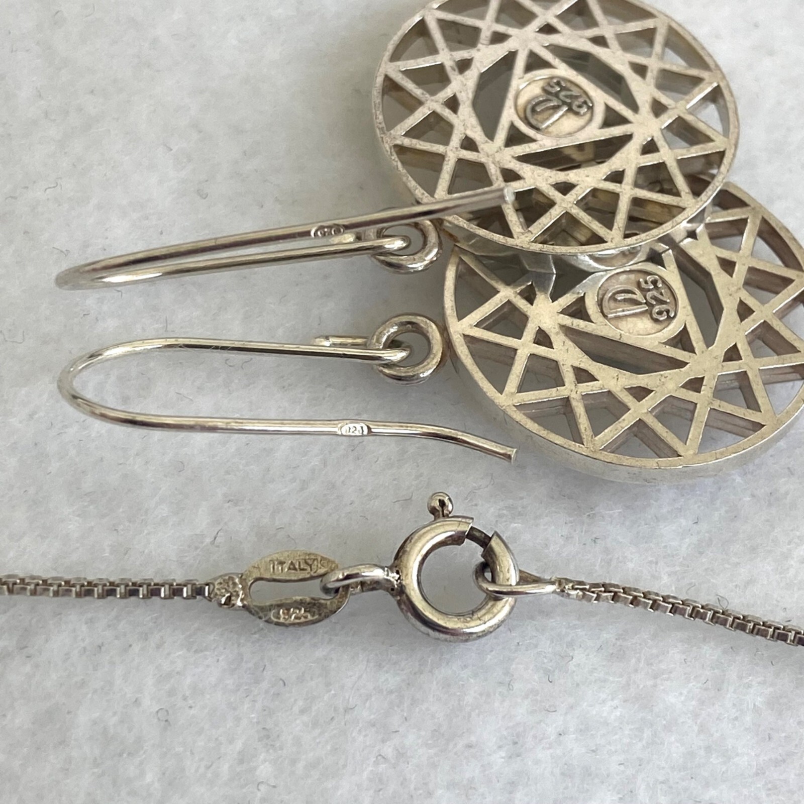 Sterling Silver Openwork Round Mandala Trinity St… - image 18