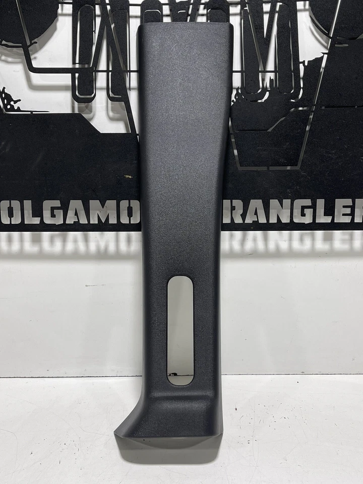 Cubierta del panel de ajuste del pilar B derecho del pasajero Jeep Wrangler JK JKU 07-10 5KF24TRMAC Foto 2 de 4