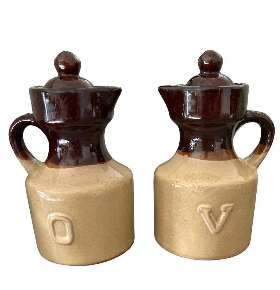 Vintage Stoneware Pottery Oil And Vinegar Raised O/V Redwing? Brown Beige w Lids