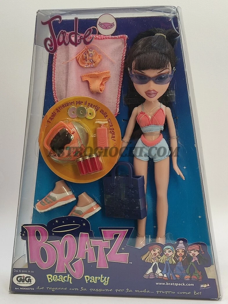 Vintage Bratz Summer Stickers NEW SEALED 2003 2-SHEETS 2 BEACH BAG TAGS 1  TOWEL