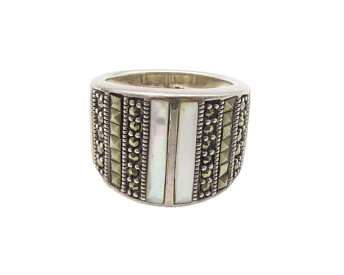 925 Silver  Vintage Mother Of Pearl & Marcasite Shiny Band Ring Sz 7  RG18222