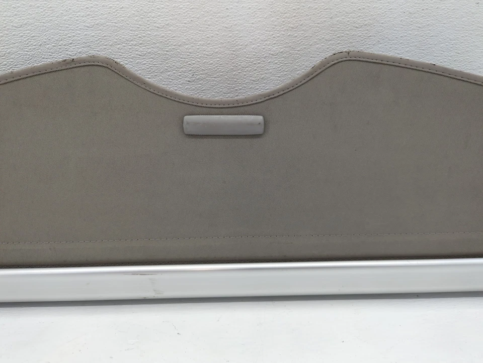 Capa traseira de carga 2013 Nissan Rogue armazenamento sombra retrátil RO0LR - Imagem 3 de 4