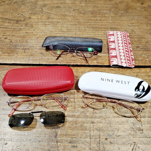 Nine West Reading Glasses Readers Lot Hard Soft Cases Sunglasses 135 Bifocal