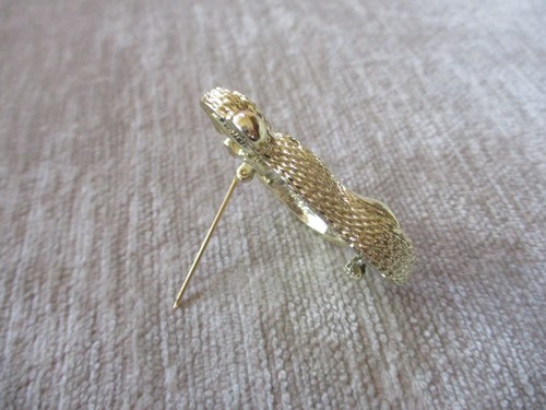 Vintage Sarah Coventry Poodle Dog Brooch Pin Gold Tone Red Rhinestone Eye - Picture 3 of 8