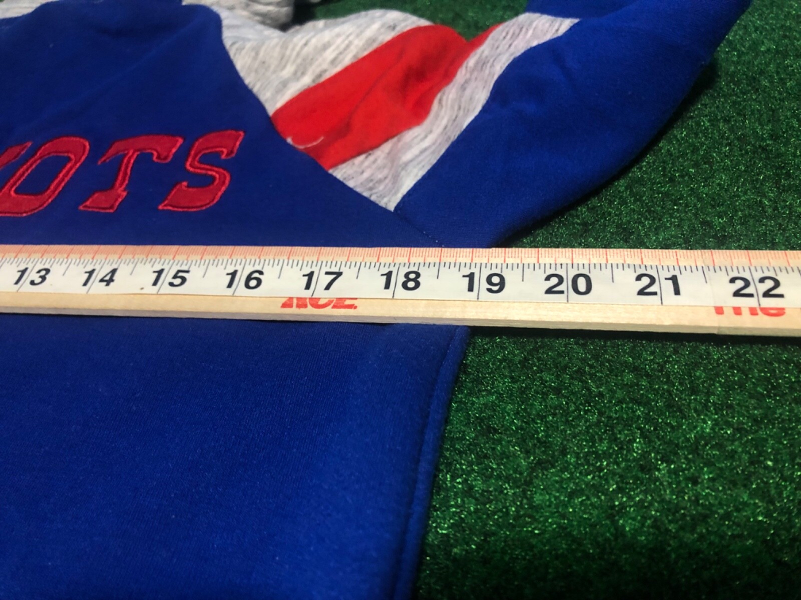 New England Patriots Boston Sweatshirt Hoodie pullover NFL Vintage Small 8 S15 image 7