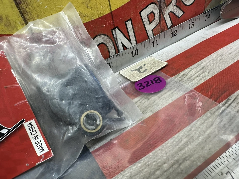 REDCAT RACING 11012 Electric Starter Back Plate W/Screws for: Nitro Engines - Image 4 of 4