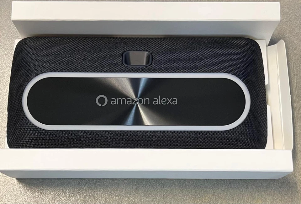 Altavoz inteligente Motorola con Amazon Alexa para Moto Z, Moto Z Play, Moto Z2 Force Foto 2 de 3