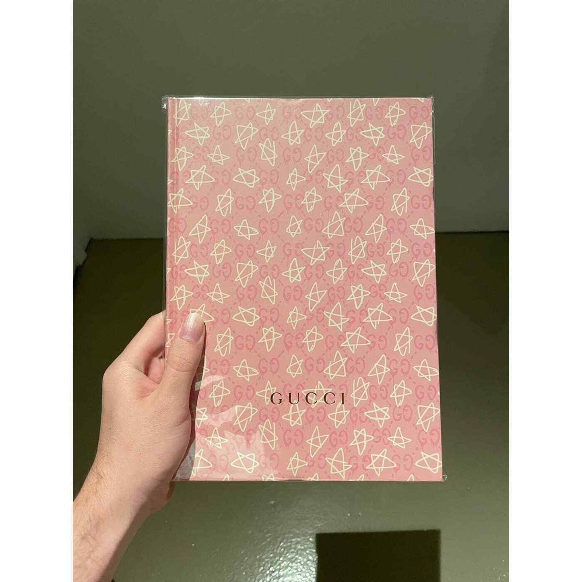gucci note book