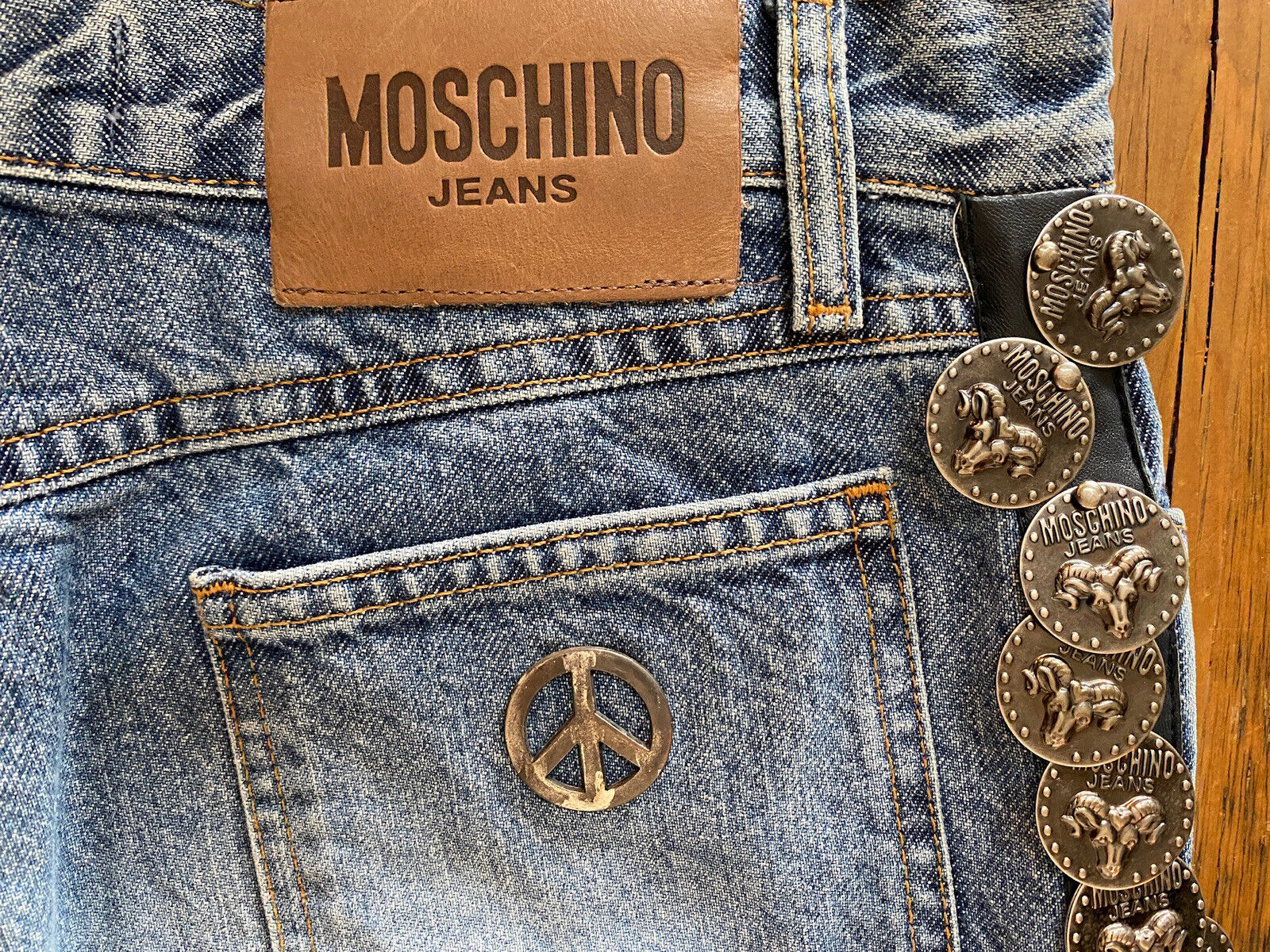 Moschino Jeans Donna Embellished Metal Logo Stamp… - image 3