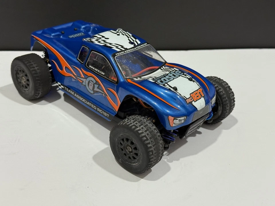 Team Associated RC18T 4wd Truck Castle ESC and Brushless Motor almost RTR - Image 4 of 4