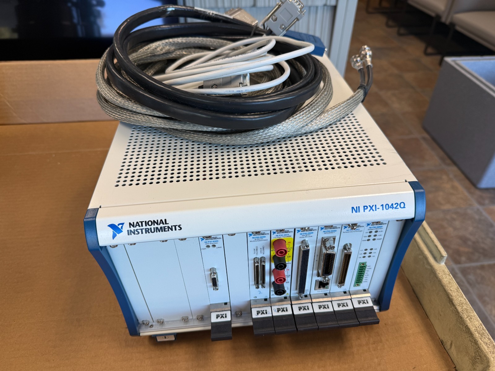 National Instruments NI PXI-1042Q Test System PXI-4071 6259 2569 8232 Mint Cond.