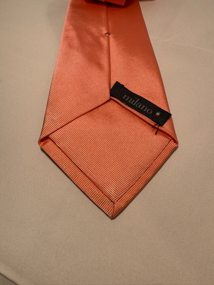 Milano Silk/Cashmere Salmon Pink Mens Tie, Excellent Used Condition - Image 2 of 4