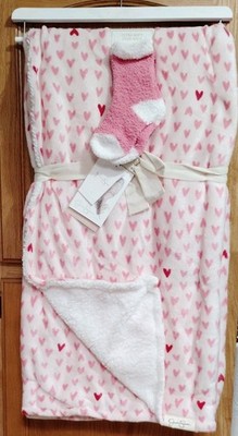 Jessica Simpson Faux Fur Heart Print Cozy childs Blanket With Matching Socks