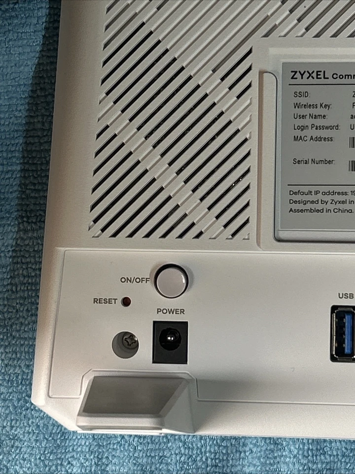 Zyxel EMG3525-T50B VDSL2 pair-bonding modem With Power Cord Brand New - Image 2 of 4